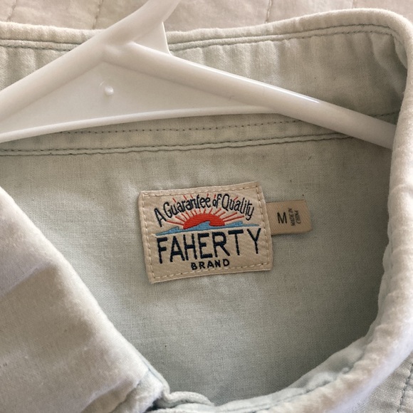 FAHERTY MENS BLUE BUTTON DOWN DENIM SHIRT - FADED WASH - Picture 3 of 6